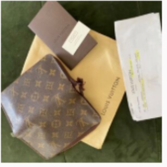 Louis Vuitton Zippy Wallet - Picture 5 of 14